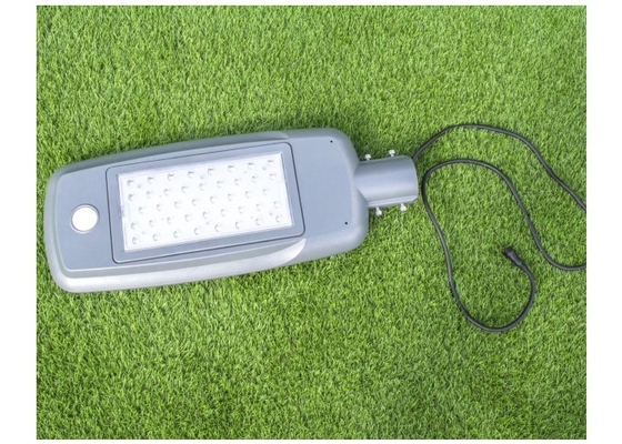 7800-9000LM Đèn đường năng lượng mặt trời tự động theo chuẩn RoHS 60W 140LM ​​/ W CE